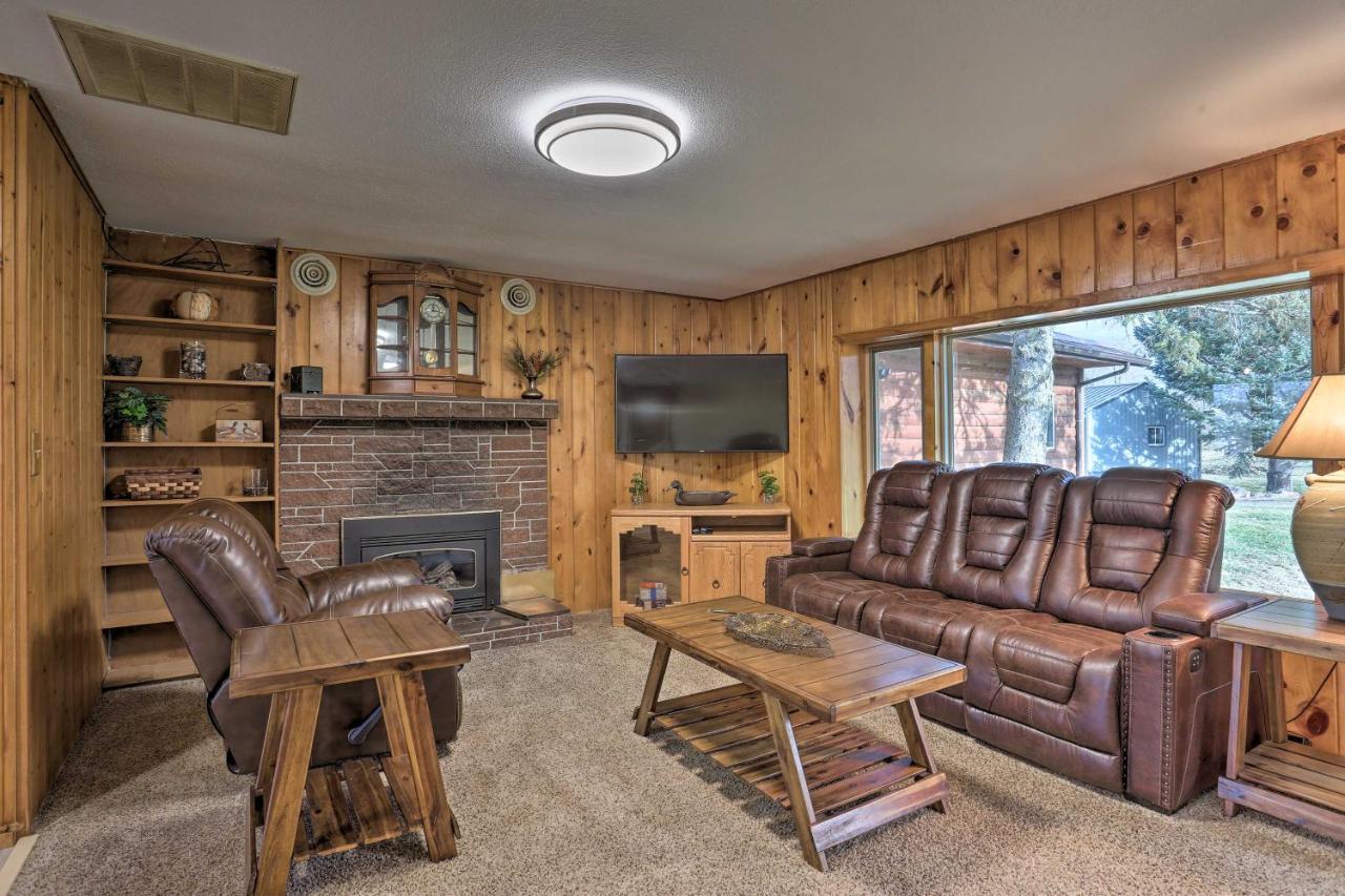 Rustic Spearfish Cabin On 12-Acre Trout Farm Exterior photo