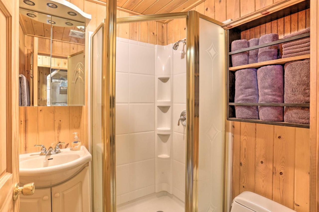 Rustic Spearfish Cabin On 12-Acre Trout Farm Exterior photo