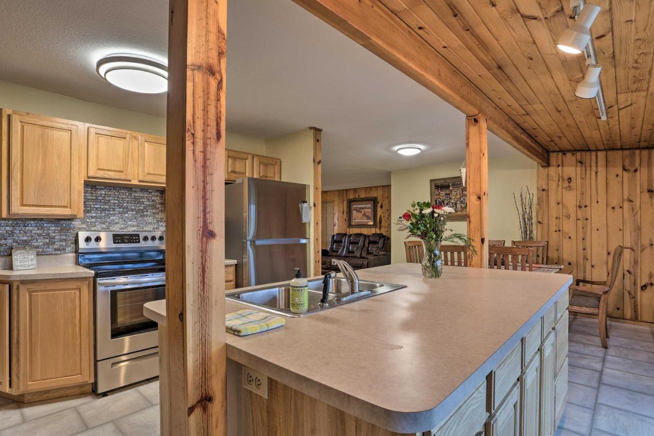 Rustic Spearfish Cabin On 12-Acre Trout Farm Exterior photo