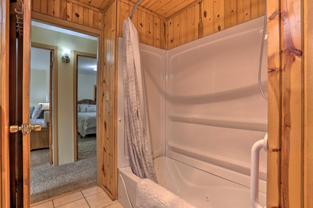 Rustic Spearfish Cabin On 12-Acre Trout Farm Exterior photo
